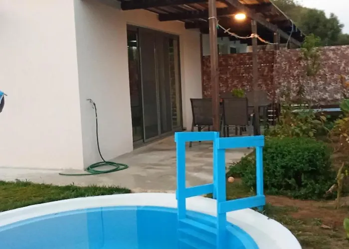 Mediterranean Ratzakli Ratzaklíon