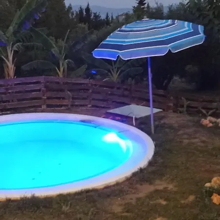 בית נופש Mediterranean Ratzakli *